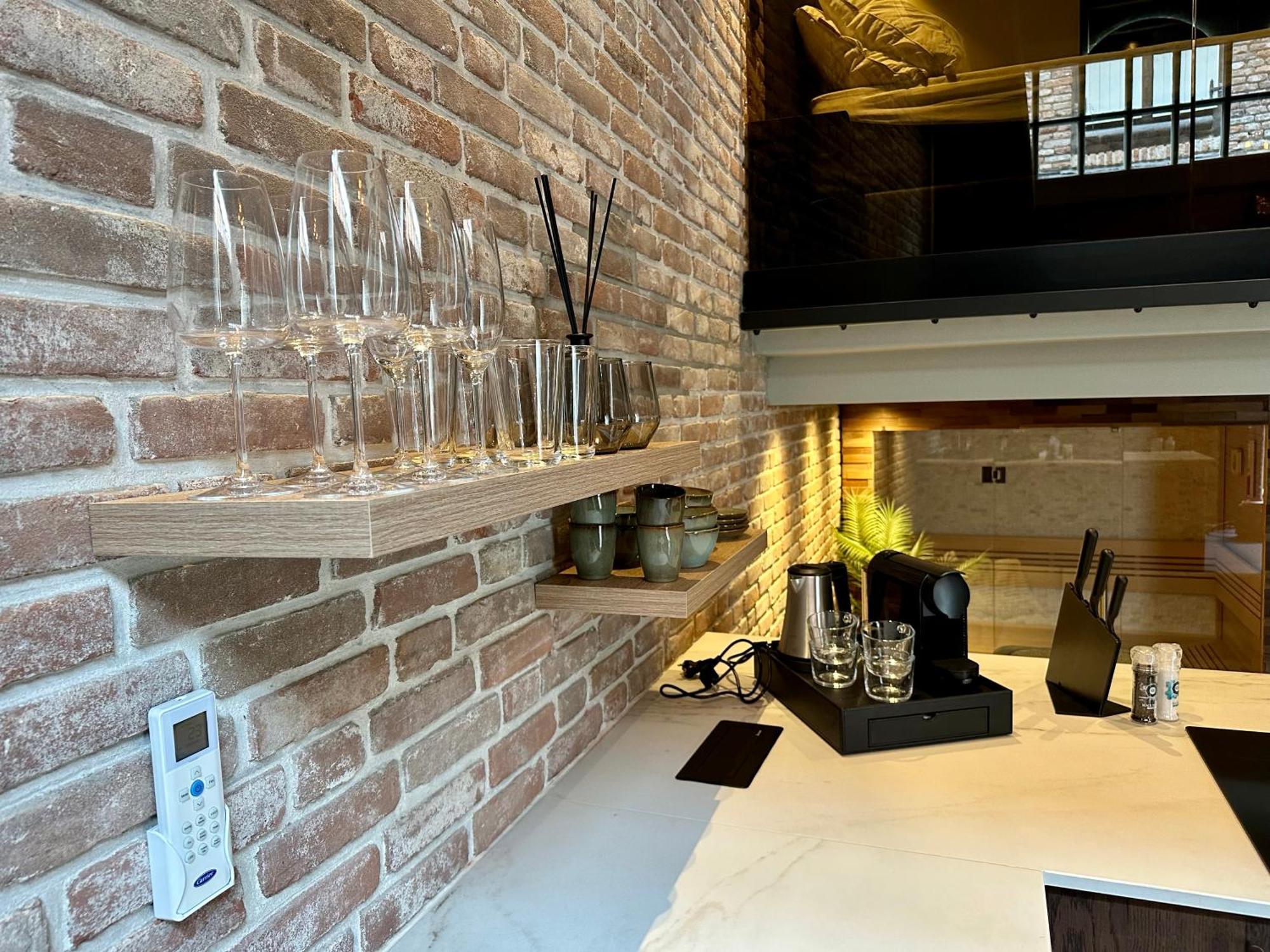 Hotel De 4*
